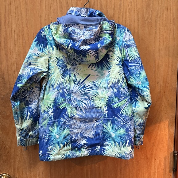 The North Face Girls HyVent Jacket - Picture 3 of 14